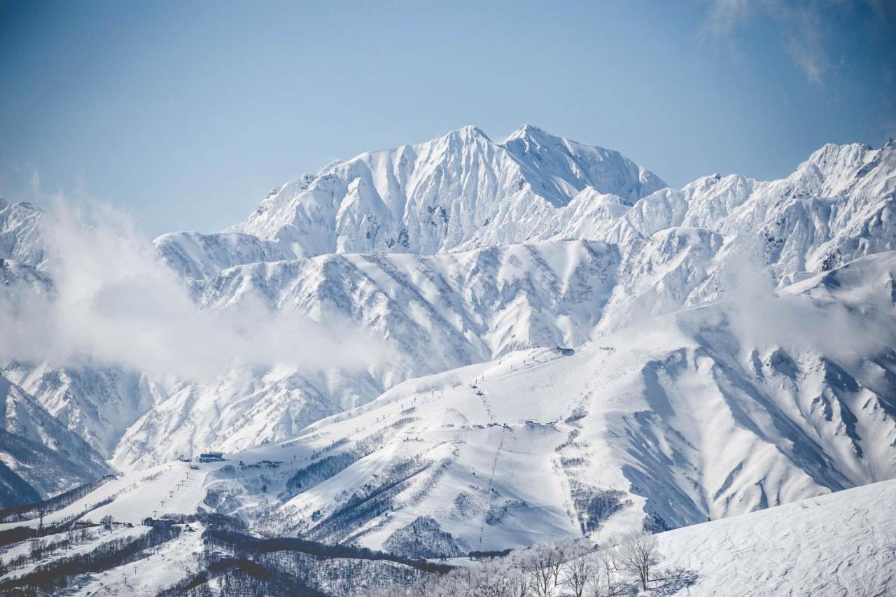 Hakuba Cortina Lodge Otari Exterior photo